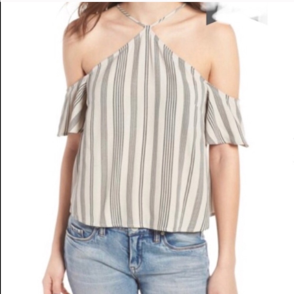 •BP• cold shoulder top XXS